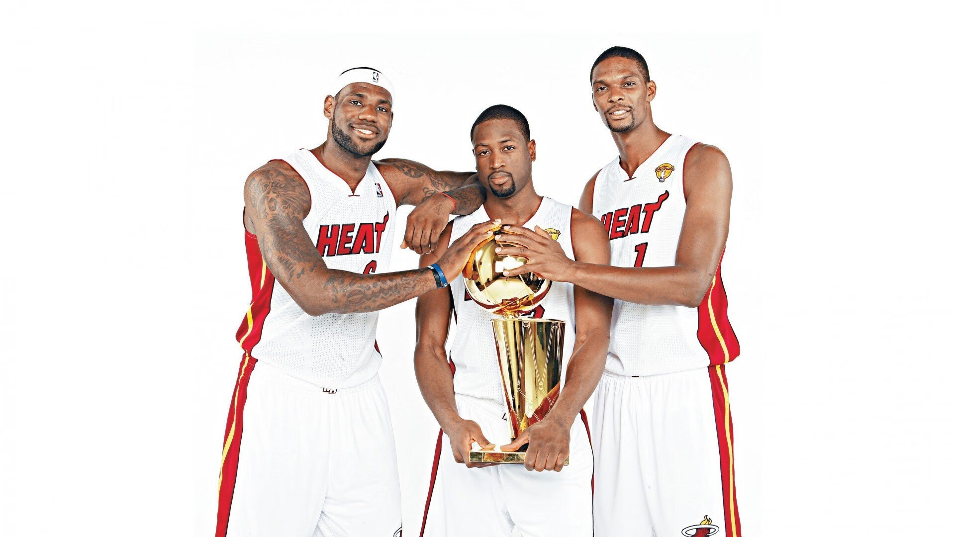 NBA球队拉练期间体能波动规律研究，nba球员拉伸动作